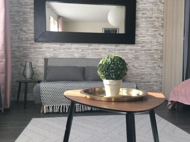 L'Aviateur - Self Check In Apartment Chartres Bagian luar foto